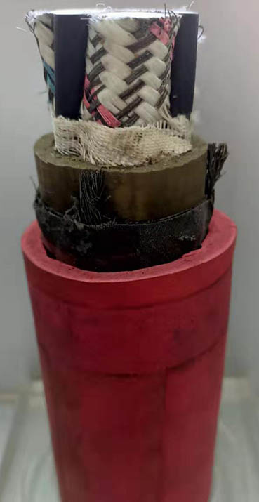 【齐鲁】煤矿用移动金属屏蔽监视型橡套软电缆MYPTJ8.710KV3×95+3×503+3×2.5mm2,10kVkV