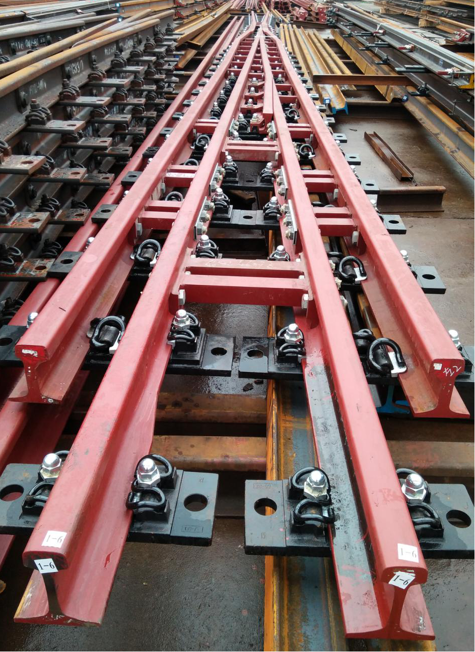 【铁建重工】叉跟尖轨,75kg/m,12,m,dm砼