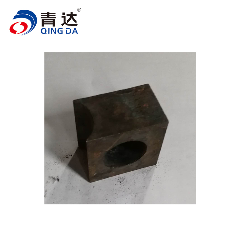 【青岛达能环保设备股份有限公司】网带干渣机刮板联接块GDJJ-GWS14.5-1GWS